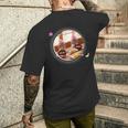 おしゃれ子猫のゆるっと癒し もぐもぐタイム メンズTシャツ バックプリント 彼への贈り物