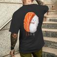 おもしろ寿司 ハグ サーモン かわいい 日本の寿司 カワイイ食べ物 メンズTシャツ バックプリント 彼への贈り物