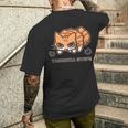 やんのかステップこねこ 茶トラ白ver おもしろ ゆるかわ かわいい ギフト 猫好き メンズTシャツ バックプリント 彼への贈り物