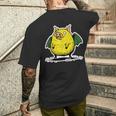 コウモリの翼を持つ空飛ぶブタのユーモアアート メンズTシャツ バックプリント 彼への贈り物