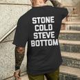 ストーンコールドスティーブボトム-ファニーゲイプライド Lgbtq クールゲイ メンズTシャツ バックプリント 彼への贈り物