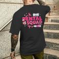 デンタルスクワッド 歯ピンクリボン 乳がん啓発 メンズTシャツ バックプリント 彼への贈り物