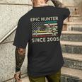 ハンティングバック鹿またはヘラジカ 2005 ヴィンテージハンター メンズTシャツ バックプリント 彼への贈り物