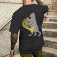 フレンチホルンを弾く猫 クール ミュージシャン オーケストラ メンズTシャツ バックプリント 彼への贈り物