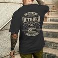 ヴィンテージ還暦伝説 1967年10月 60歳の贈り物 メンズTシャツ バックプリント 彼への贈り物