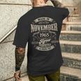 ヴィンテージ還暦祝い 1965年11月生まれ 60歳 長袖tシャツ メンズTシャツ バックプリント 彼への贈り物