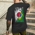 日本とブラジルの国旗 日本ブラジル人 メンズTシャツ バックプリント 彼への贈り物