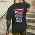 日本の伝統的な鯉鯉鯉のぼり旗 こどもの日 メンズTシャツ バックプリント 彼への贈り物
