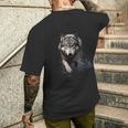 灰色のオオカミ 川を渡る オオカミ 野生動物 メンズTシャツ バックプリント 彼への贈り物