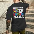 誰かの自慢の自閉症ママの自閉症啓発 メンズTシャツ バックプリント 彼への贈り物