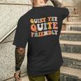 静かでありながらとても親しみやすいです メンズTシャツ バックプリント 彼への贈り物