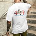 サンフランシスコ猫ゴールデンゲイツブリッジキャット読書本 メンズTシャツ バックプリント 彼への贈り物