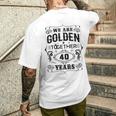 私たちは一緒にゴールデンです 40周年結婚40周年 メンズTシャツ バックプリント 彼への贈り物