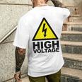 電気技師 高電圧 メンズTシャツ バックプリント 彼への贈り物