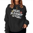 Retro Groovy Best Maddie Ever ファーストネーム 母の日 女の子 レディーススウェットシャツ