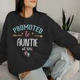 Promoted To Auntie 2026 First Time Aunt Est 2026 Aunty To Be レディーススウェットシャツ 彼女への贈り物