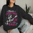 面白いギタリストの言葉 決して過小評価しない A Girl With A Bass レディーススウェットシャツ 彼女への贈り物