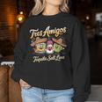 Drinking 3 Tres Amigos Tequila ソルト ライム シンコ・デ・マヨ レディーススウェットシャツ 面白い贈り物