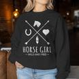 Horse Girl Wild And Free Arrow 馬好き乗馬tシャツ レディーススウェットシャツ 面白い贈り物