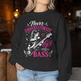 面白いギタリストの言葉 決して過小評価しない A Girl With A Bass レディーススウェットシャツ 面白い贈り物