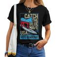 Catch The Blue Waveurfing Democrat Donkey Midterm Election レディースTシャツ