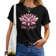 ピンクの蓮の花 曼荼羅 レディースTシャツ