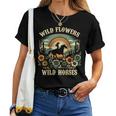 野の花と馬 ヴィンテージ 夕日 騎乗位 レディースTシャツ