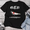 Bee Different Redbee アクアリストへのプレゼント シュリンプ レディースTシャツ 面白い贈り物