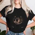 Coffee First コーヒー・コーヒー・ファースト・アダルト・セカンド・ファニー・オフィス・セイイング レディースTシャツ 彼女への贈り物