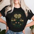 Faith Grows Where Love Is Planted キリスト教の言葉 レディースTシャツ 彼女への贈り物