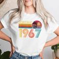 59歳の誕生日プレゼント 59歳 男性 女性 レトロ ヴィンテージ 1967 レディースTシャツ 彼女への贈り物