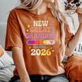 New Great Grandma Loading 2026 レトロ 妊娠 レディースオーバーサイズコンフォートTシャツ Yam