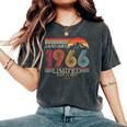 1966年1月生まれ 還暦祝い 60歳 誕生日 ヴィンテージ レトロ 1966 ギフト 男性 女性 レディースオーバーサイズコンフォートTシャツ Pepper
