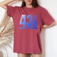 43歳 男性 ギフト 43歳 誕生日プレゼント 女性用 レディースオーバーサイズコンフォートTシャツ Crimson