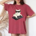 Dj Cat Techno Music Festival Lover Musician Women レディースオーバーサイズコンフォートTシャツ Crimson