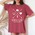Horse Girl Wild And Free Arrow 馬好き乗馬tシャツ レディースオーバーサイズコンフォートTシャツ Crimson