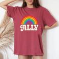 Lgbtq Ally Pocket Retrointage Gay Pride Lgbt Rainbow Flag レディースオーバーサイズコンフォートTシャツ Crimson
