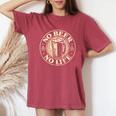 No Beer No Life ヴィンテージドリンク ビール愛好家 ビールファン向け レディースオーバーサイズコンフォートTシャツ Crimson