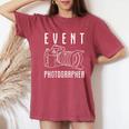 イベント カメラマン カメラ スタッフ ジョブ 撮影 男性 女性 レディースオーバーサイズコンフォートTシャツ Crimson