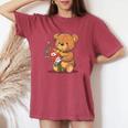 面白い花のテディベアコスチューム。 レディースオーバーサイズコンフォートTシャツ Crimson