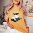 Dj Cat Techno Music Festival Lover Musician Women レディースオーバーサイズコンフォートTシャツ Mustard