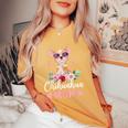 チワワの所有者のためのかわいいチワワのママサングラスの花 レディースオーバーサイズコンフォートTシャツ Mustard