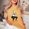 ボディービルダー 脚の日 女の子 ケトルベル フィットネス ボディービル レディースオーバーサイズコンフォートTシャツ Mustard