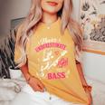 面白いギタリストの言葉 決して過小評価しない A Girl With A Bass レディースオーバーサイズコンフォートTシャツ Mustard
