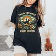 野の花と馬 ヴィンテージ 夕日 騎乗位 レディースオーバーサイズコンフォートTシャツ Black