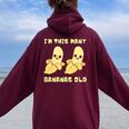I'm This Many Bananas Old バナナ 2歳の誕生日 2歳 レディース オーバーサイズ パーカー バックプリント Maroon