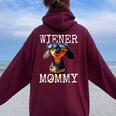 Wiener Mommyウィンナー・マミー ダックスフンド・ママ ダックスフンド・ママ 母の日 ダックスフンド レディース オーバーサイズ パーカー バックプリント Maroon