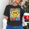 Kindergarten Vibes Smile Face Back To School Kinder Girl Kid Unisex T-Shirt