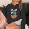 What The Pho こぼれる麺のユーモア パーカー