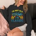 I'm Not Old I'm Classic ビンテージカー 誕生日デザイン パーカー